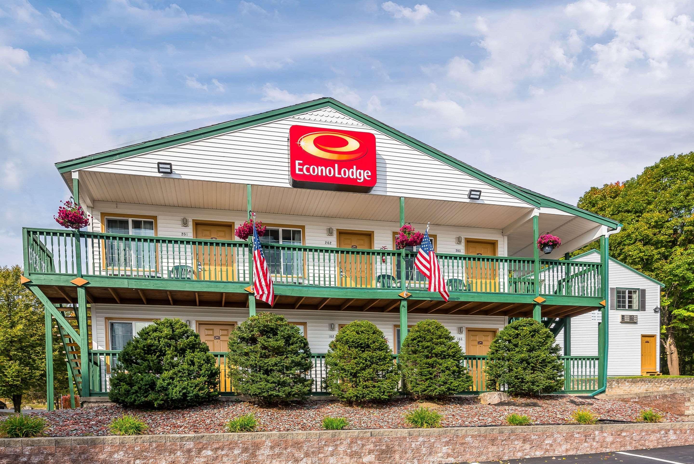 Rodeway Inn Lake George Outlets Exterior foto
